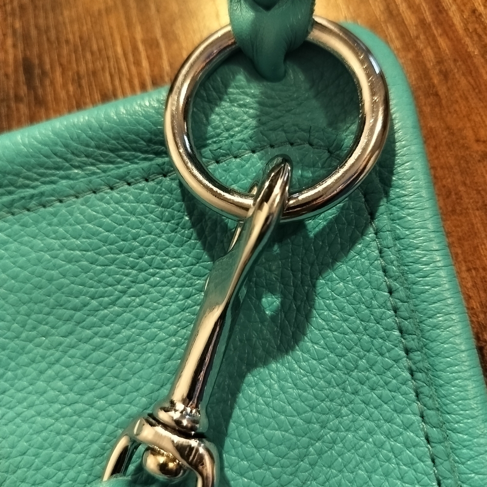 Chic Mint Shoulder Bag - Picture 8 of 12